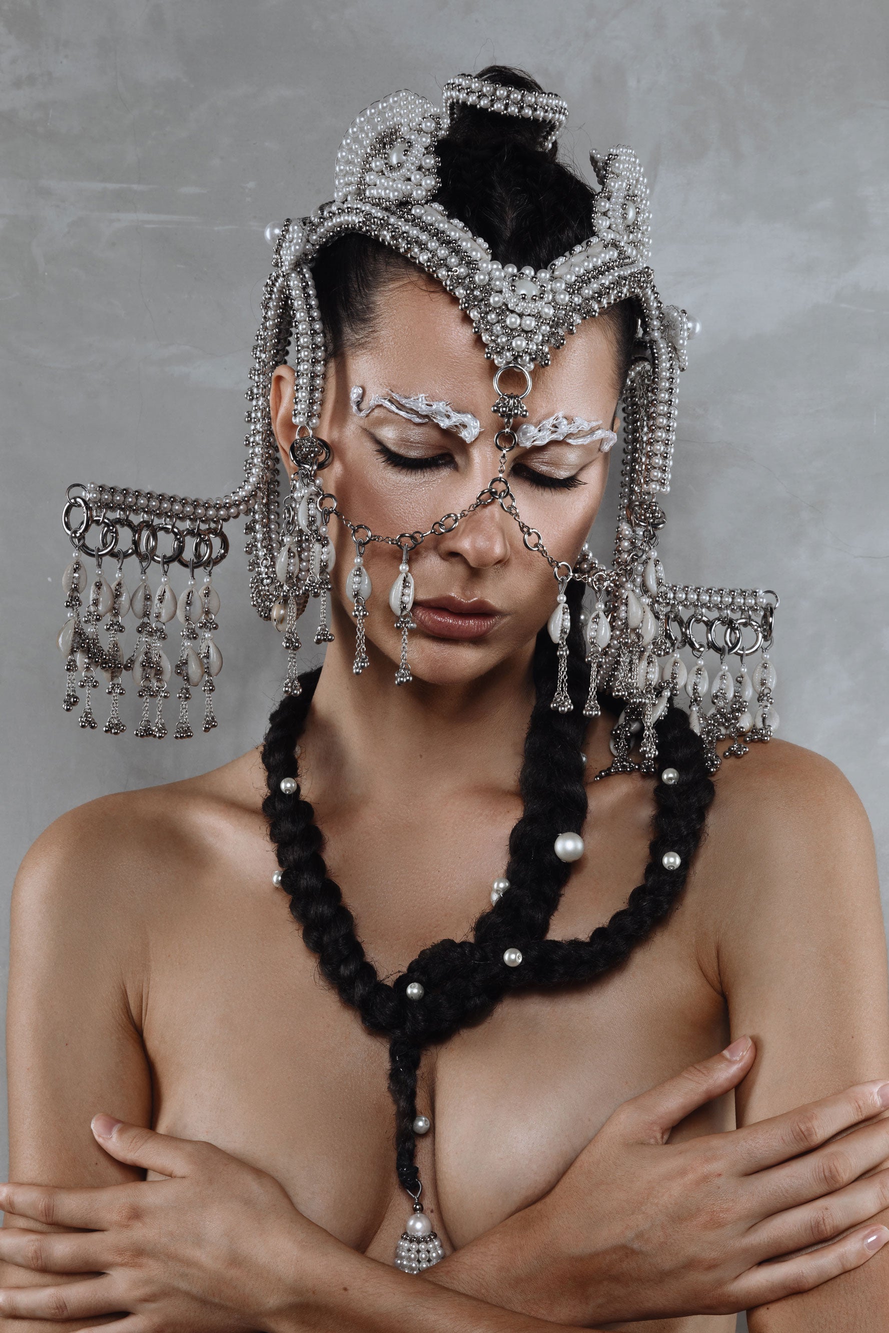 Jas Modular Headpiece System w/Face Chain in Pearl