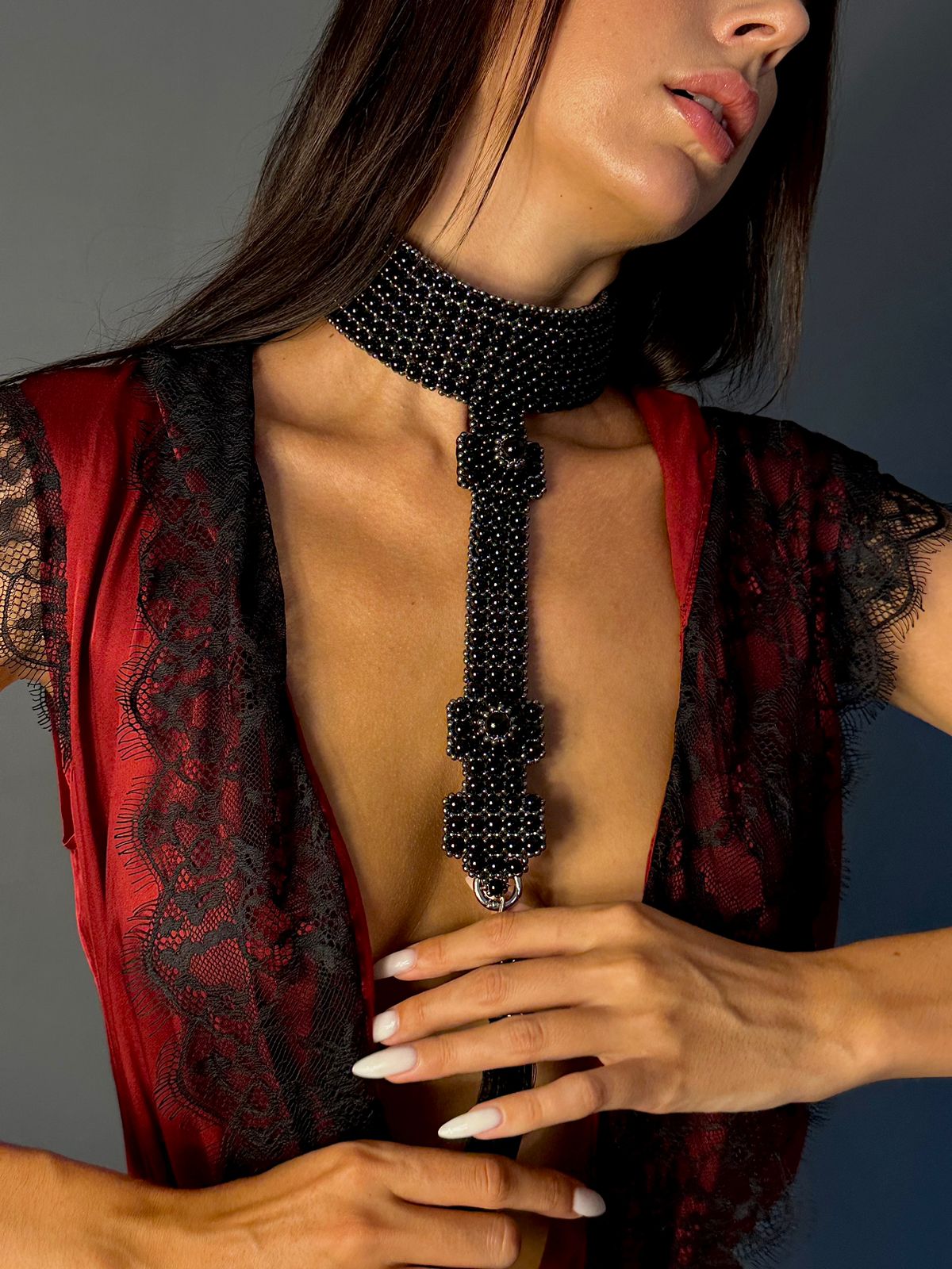 Elohim T-Choker in Jet Black