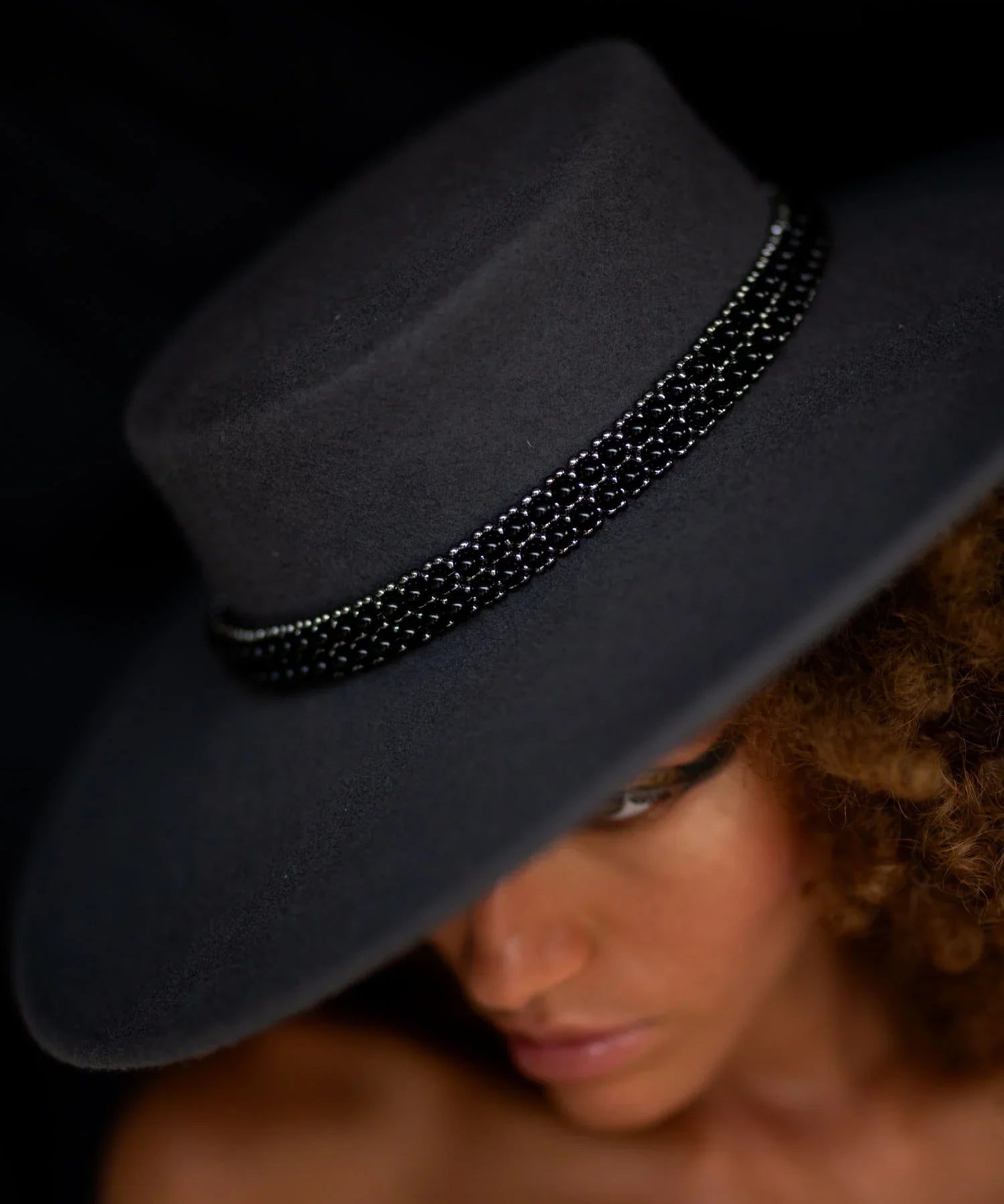 beaded modular hat band jet black as hat accecories 