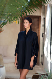 Mineko Short Silk Kimono, Black