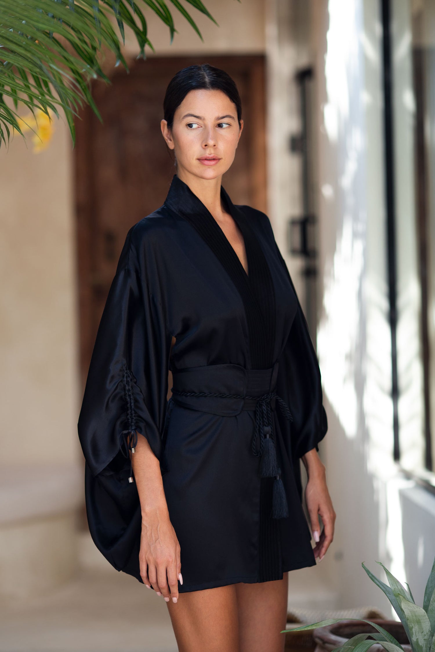 Mineko Short Silk Kimono, Black