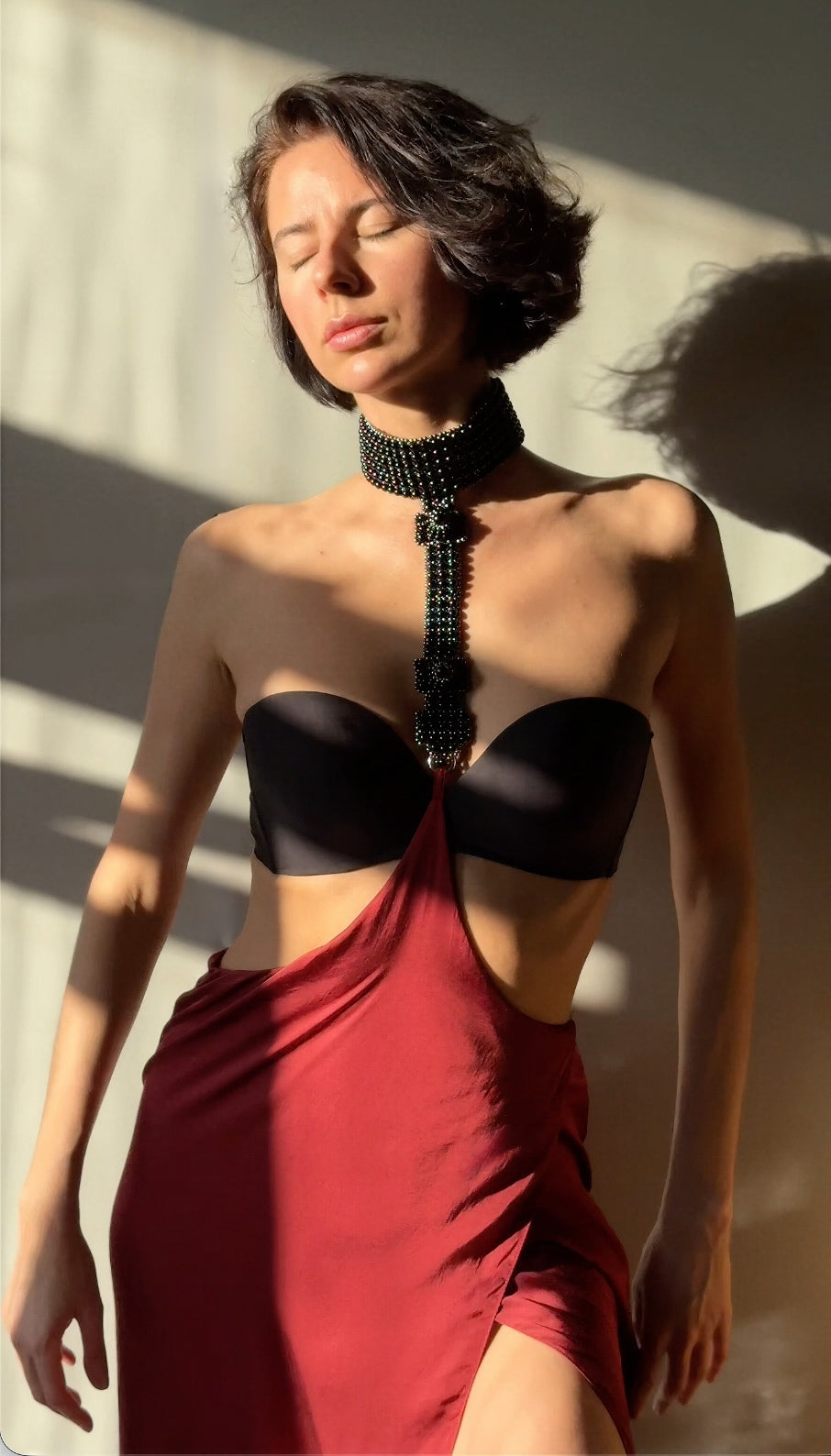 JB_T-Choker_Burgundy_Silk_a6667832-f14b-4728-81af-cc25aa004406.jpg