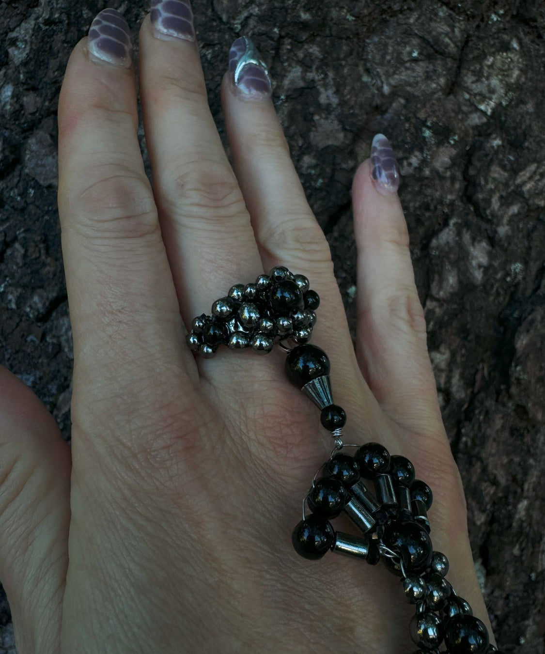 MATA-HARI-hand-jewelry-by-Object-_-Dawn---jet-blk--ring.jpg