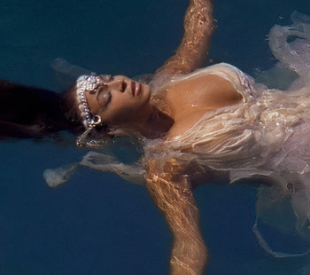 beyonce wearing Rushi Headpiece in Black is King